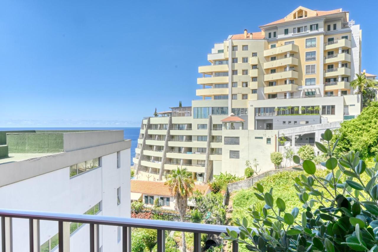 Blue Wave, A In Madeira Apartment *